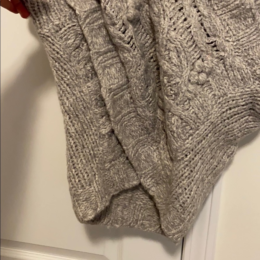 Knit sweater. - Picture 3 of 6